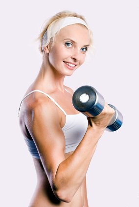 women lifting weights can get healthy, trim, and beautiful